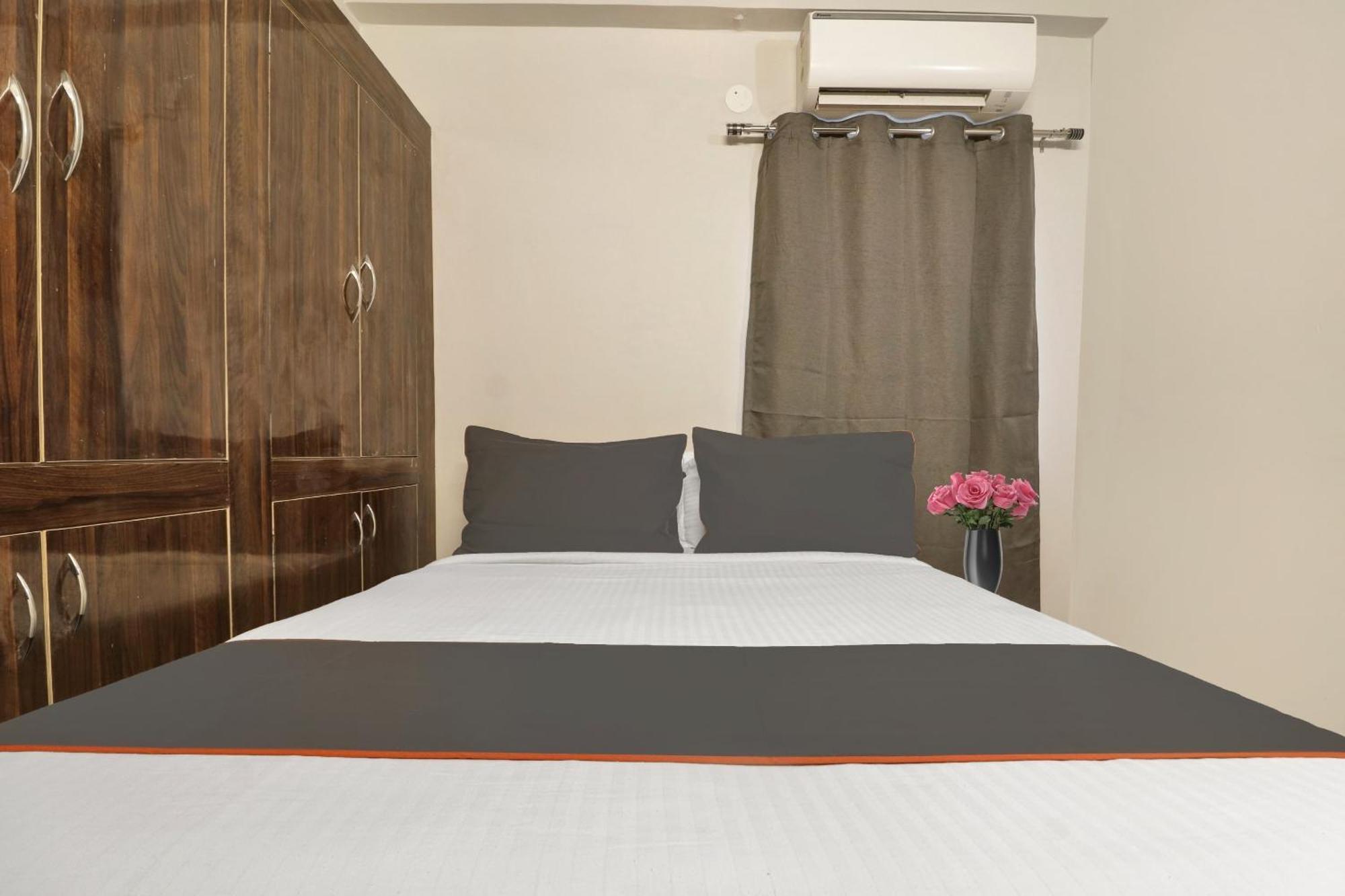 Отель Super Townhouse Rcc Blizz Kondapur  Экстерьер фото