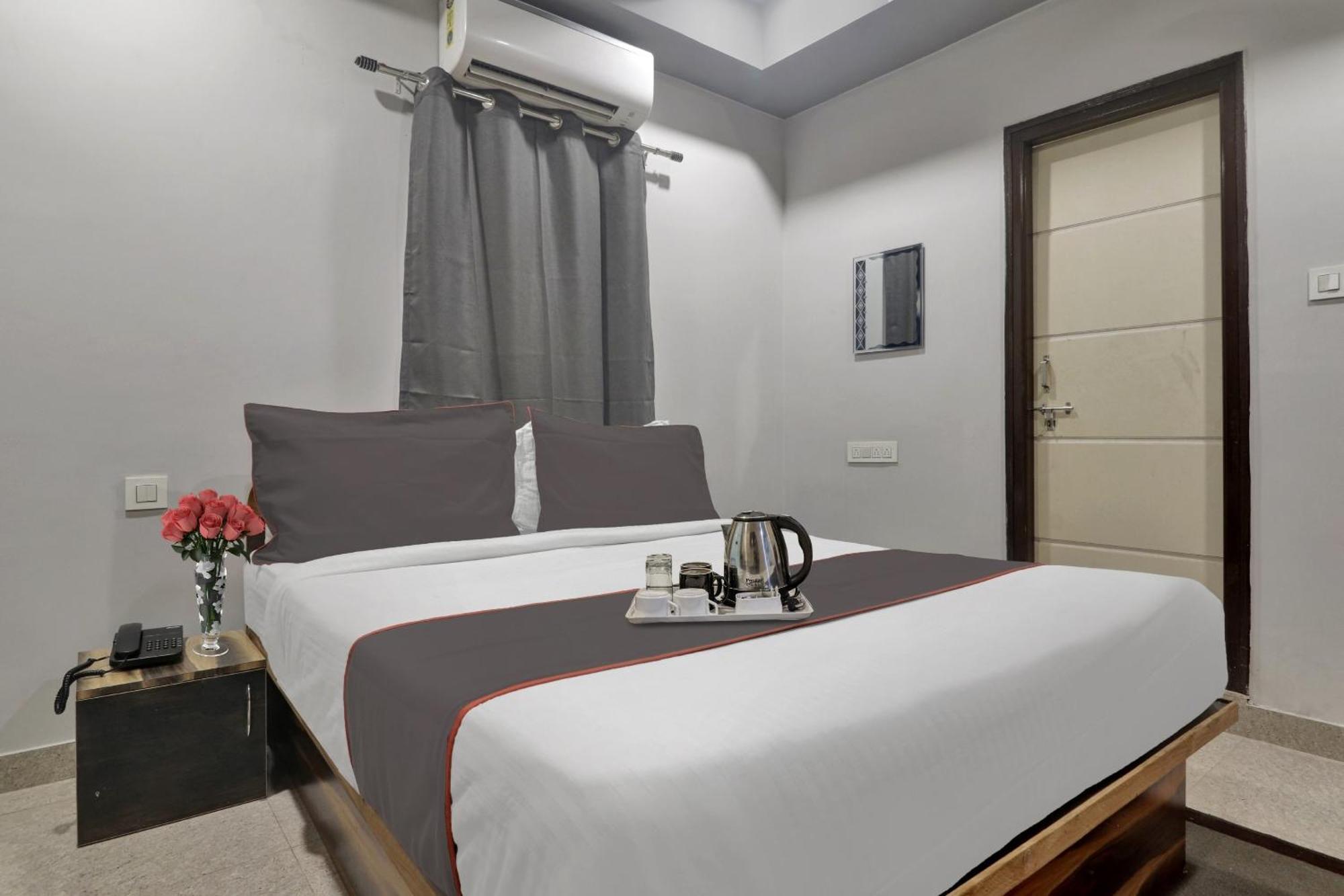 Отель Super Townhouse Rcc Blizz Kondapur  Экстерьер фото