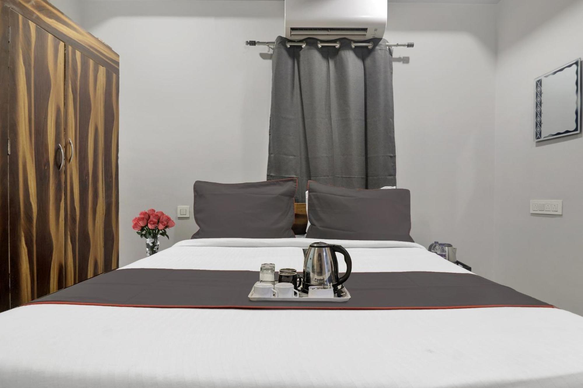 Отель Super Townhouse Rcc Blizz Kondapur  Экстерьер фото
