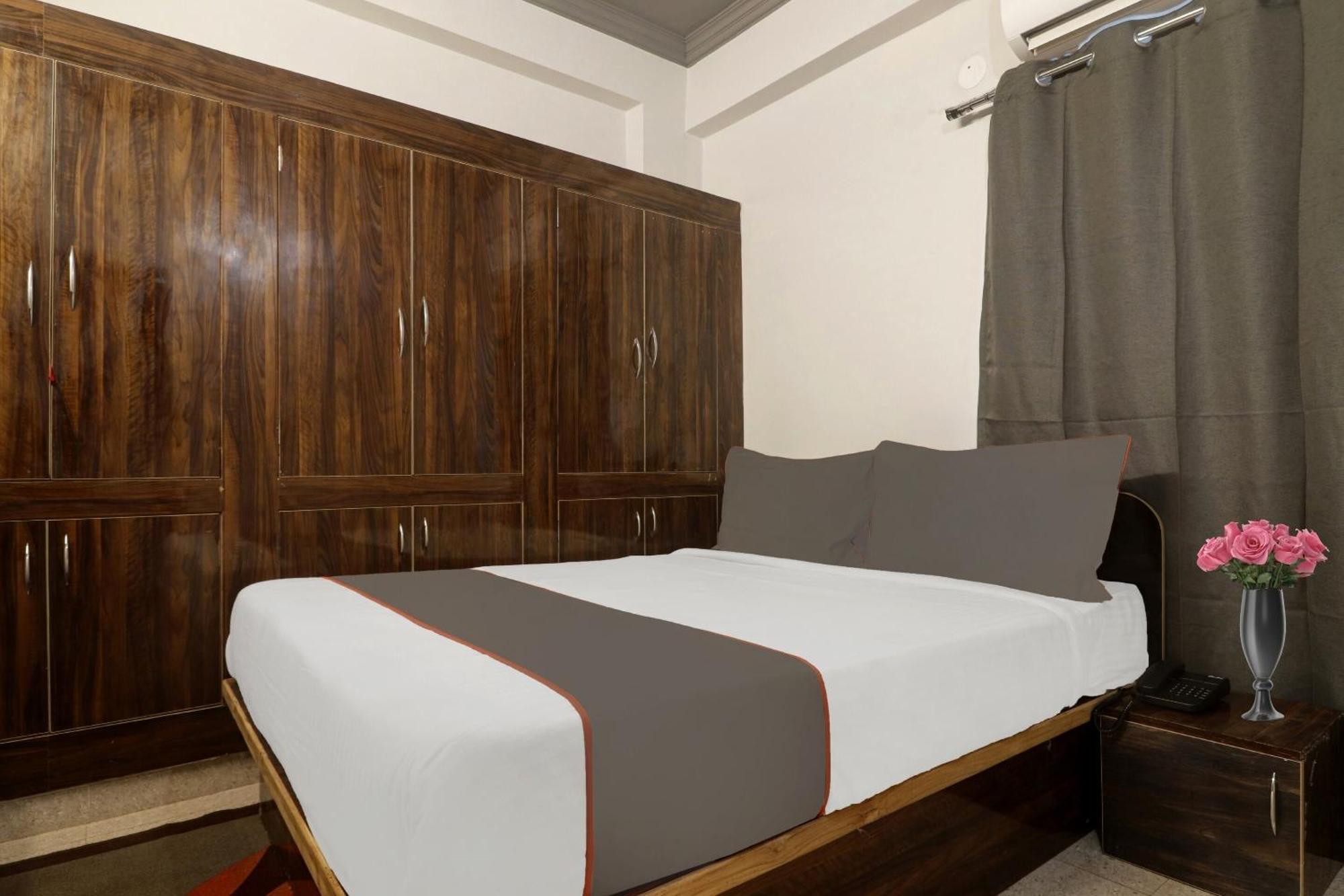 Отель Super Townhouse Rcc Blizz Kondapur  Экстерьер фото