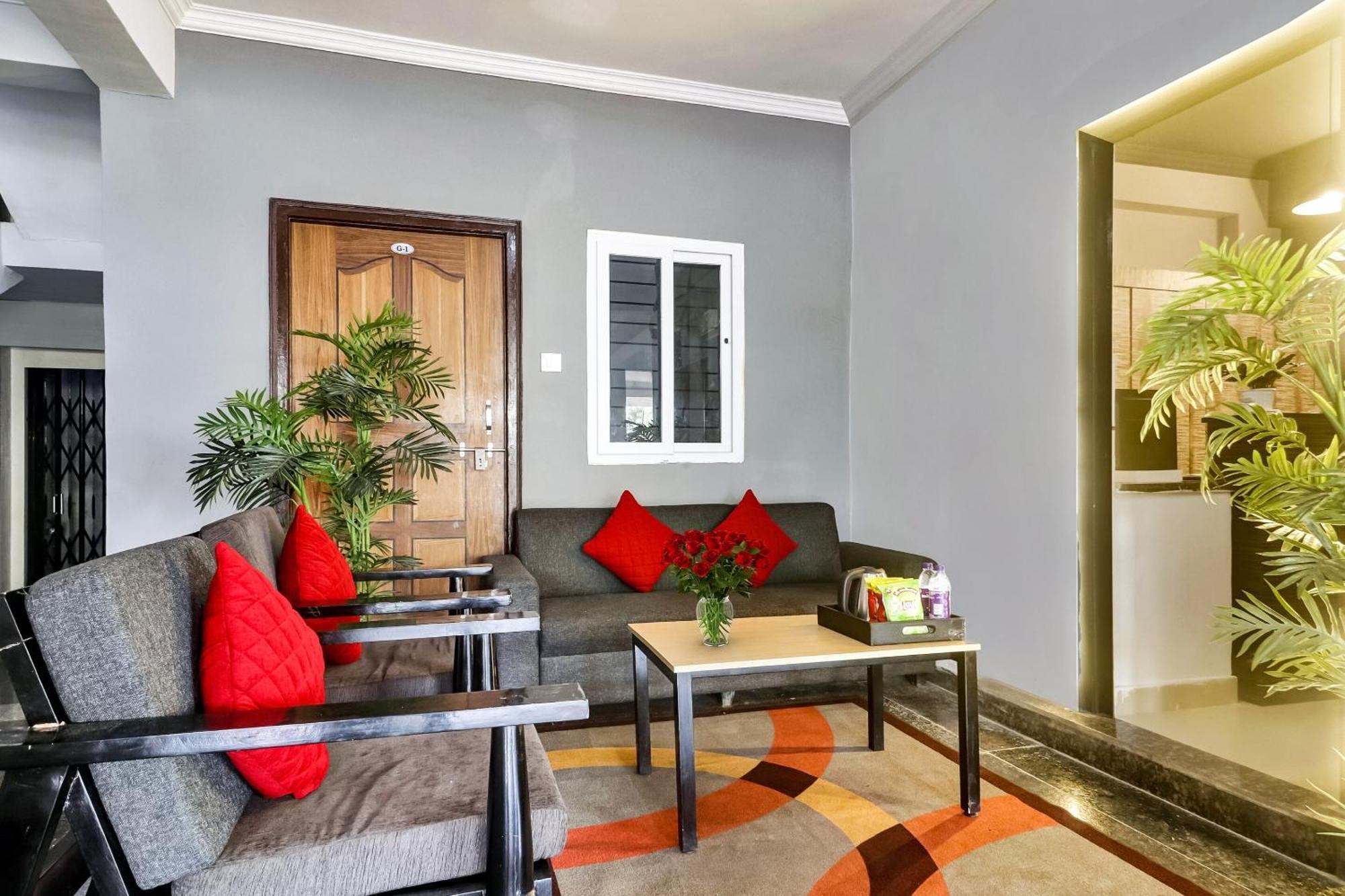 Отель Super Townhouse Rcc Blizz Kondapur  Экстерьер фото